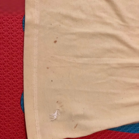 Abercrombie and Fitch - Picture 2 of 8